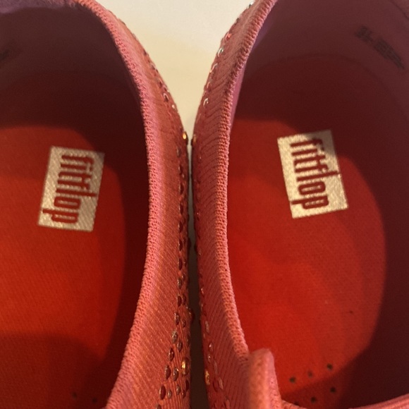 Womens size 8 fit flop sneakers pink studs like new - Picture 4 of 5
